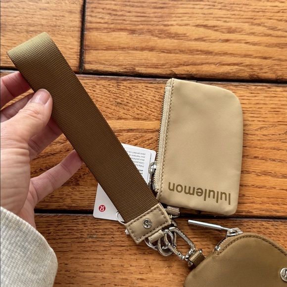 NWT Lululemon Dual Pouch Wristlet All Spice Beige and Trench - Picture 5 of 10